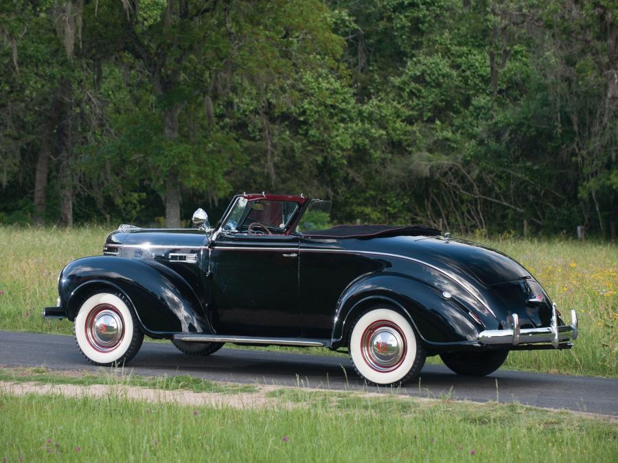  Plymouth Deluxe Convertible Coupe 1939 года  (фото 6 из 33)
